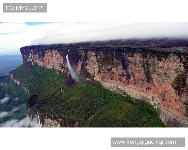 索法帕卡与肯尼亚联合山的高度和规模全面对比分析